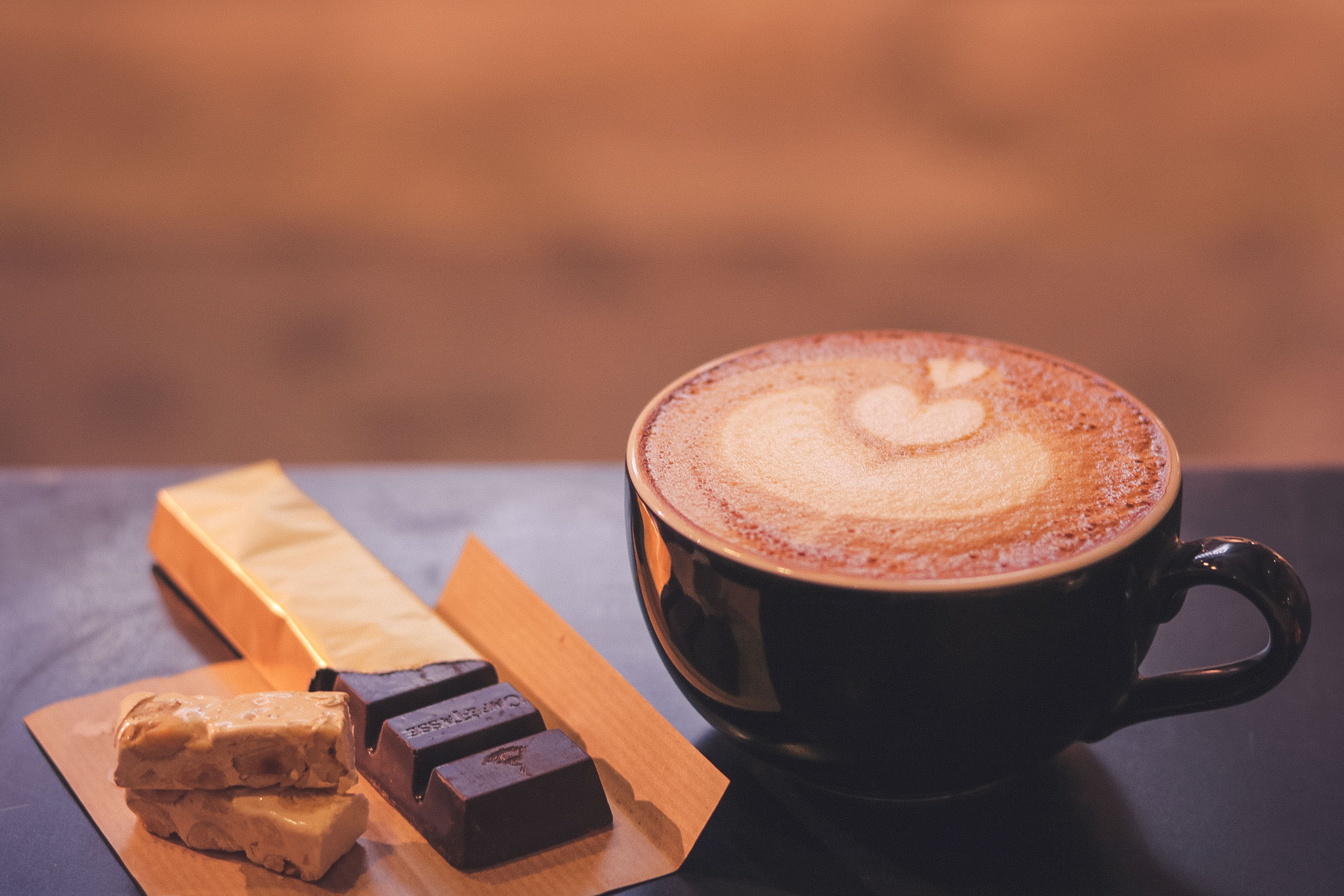 仕事帰りも遊んで帰れる。ボルダリングならココ!